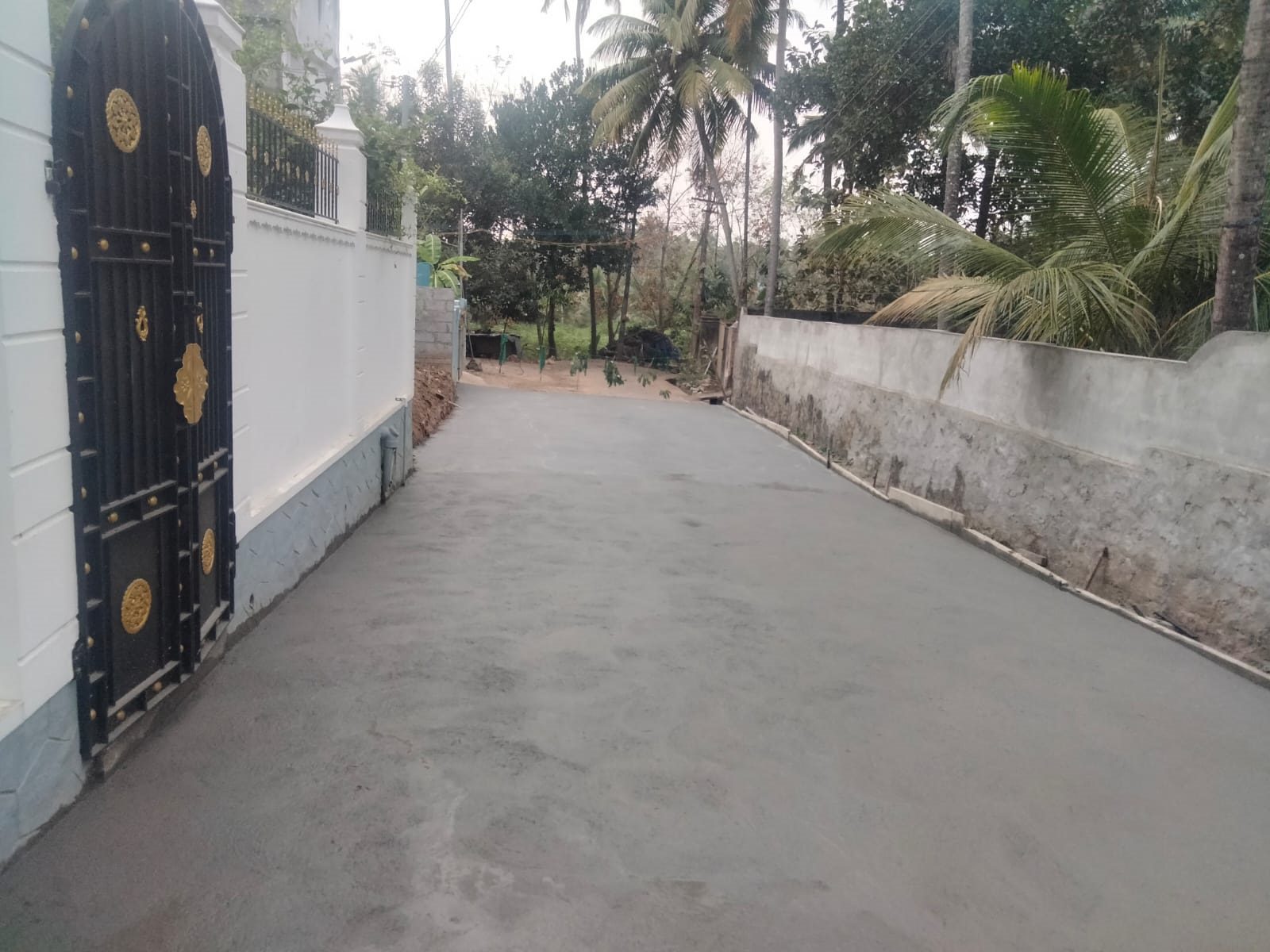 Concrete cement road from Ethavilai, Marunthukottai Junction to Valliyur in Vallioor Panchayat, Kanyakumari.