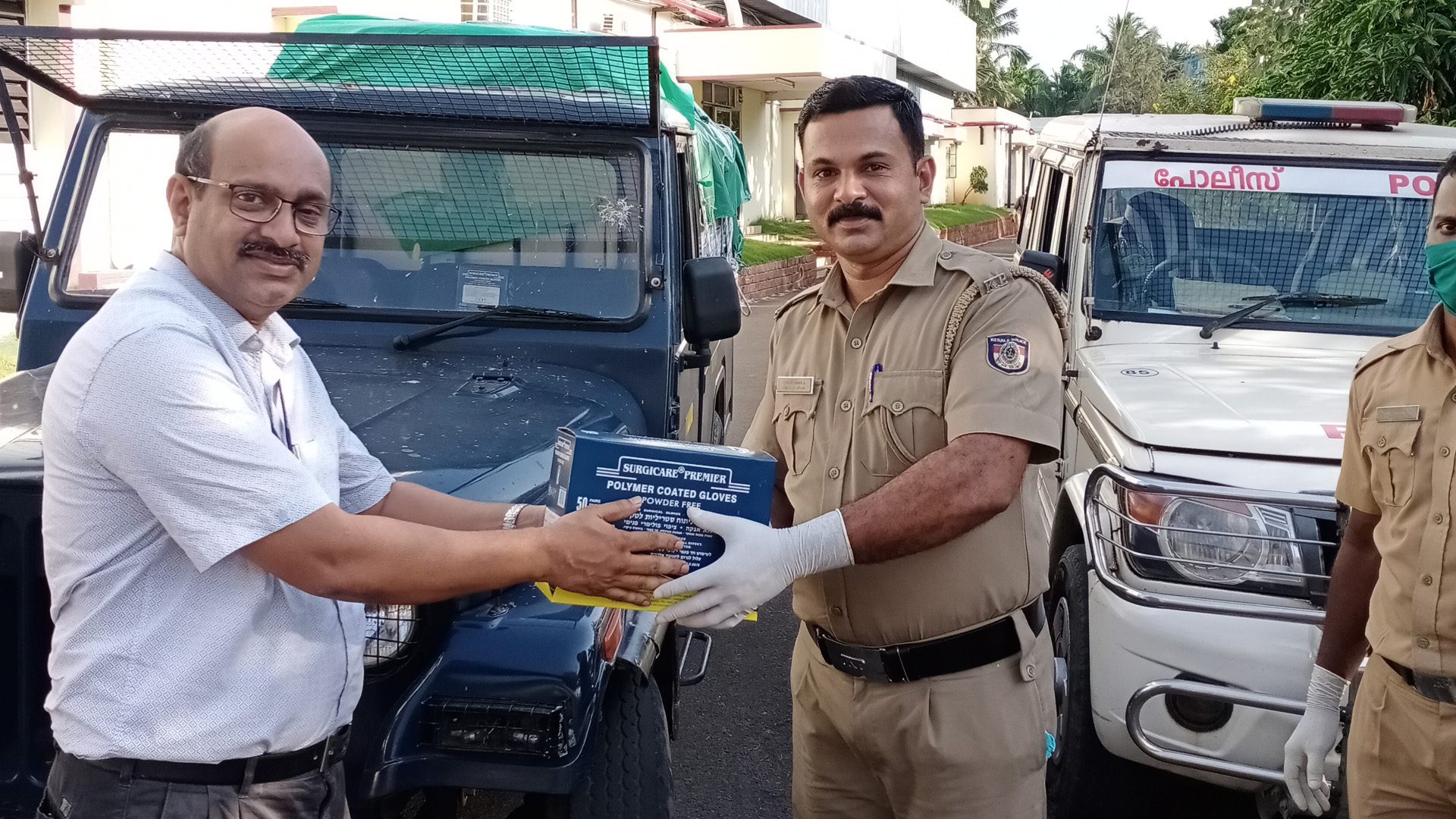 Surgical gloves donated to the corona warriors of Tamilnadu and Kerala police departments.